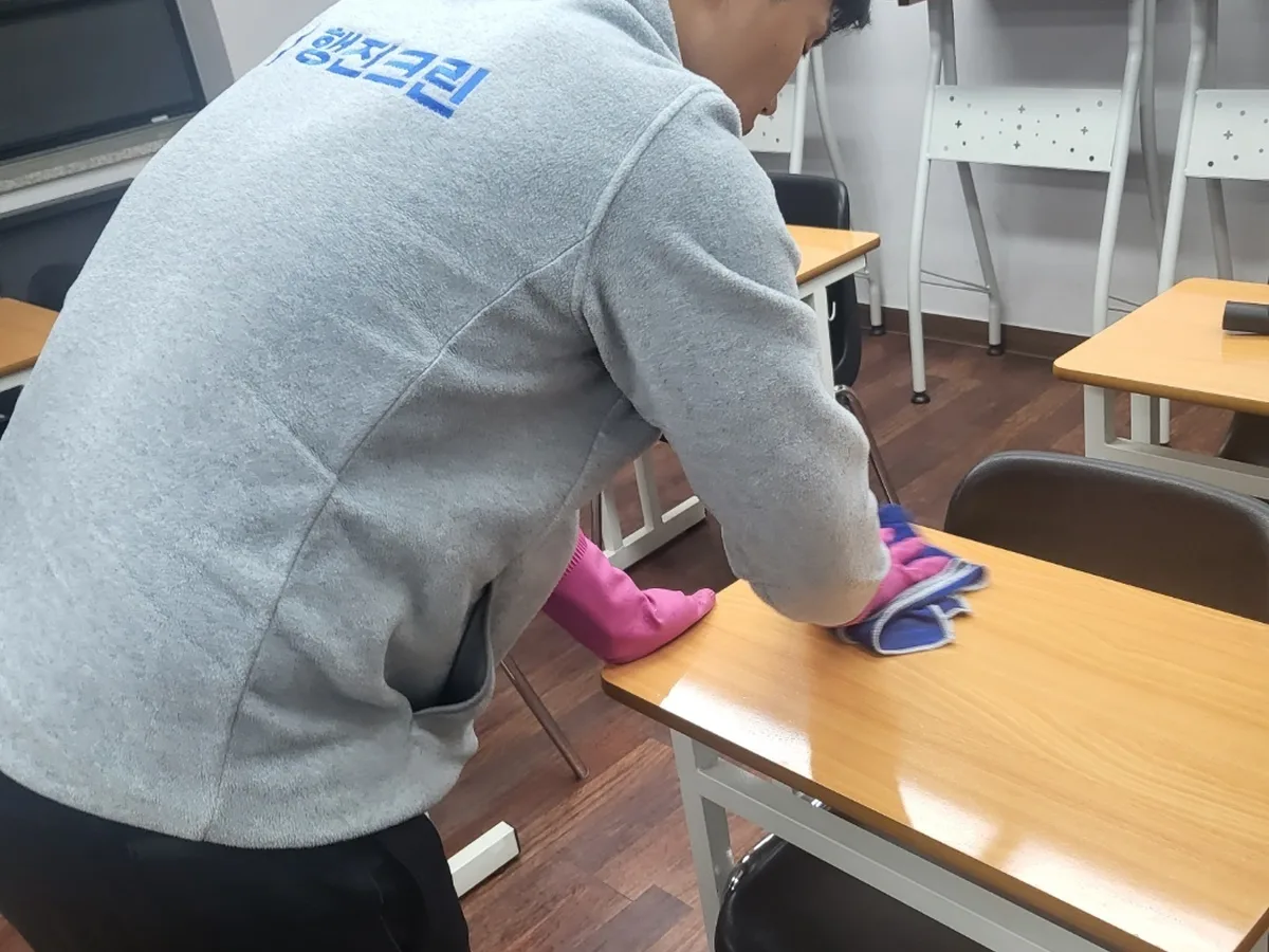 예천군 개포면 유치원 책걸상 교실 위생청소 사례 - 행진크린