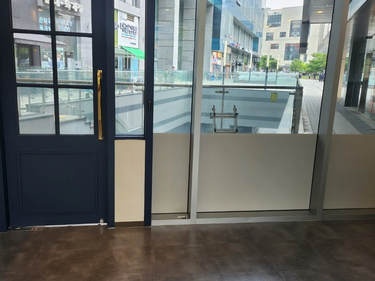 예천군 용궁면 사무실 마감재 파티션 구역 위생청소 사례 - 행진크린
